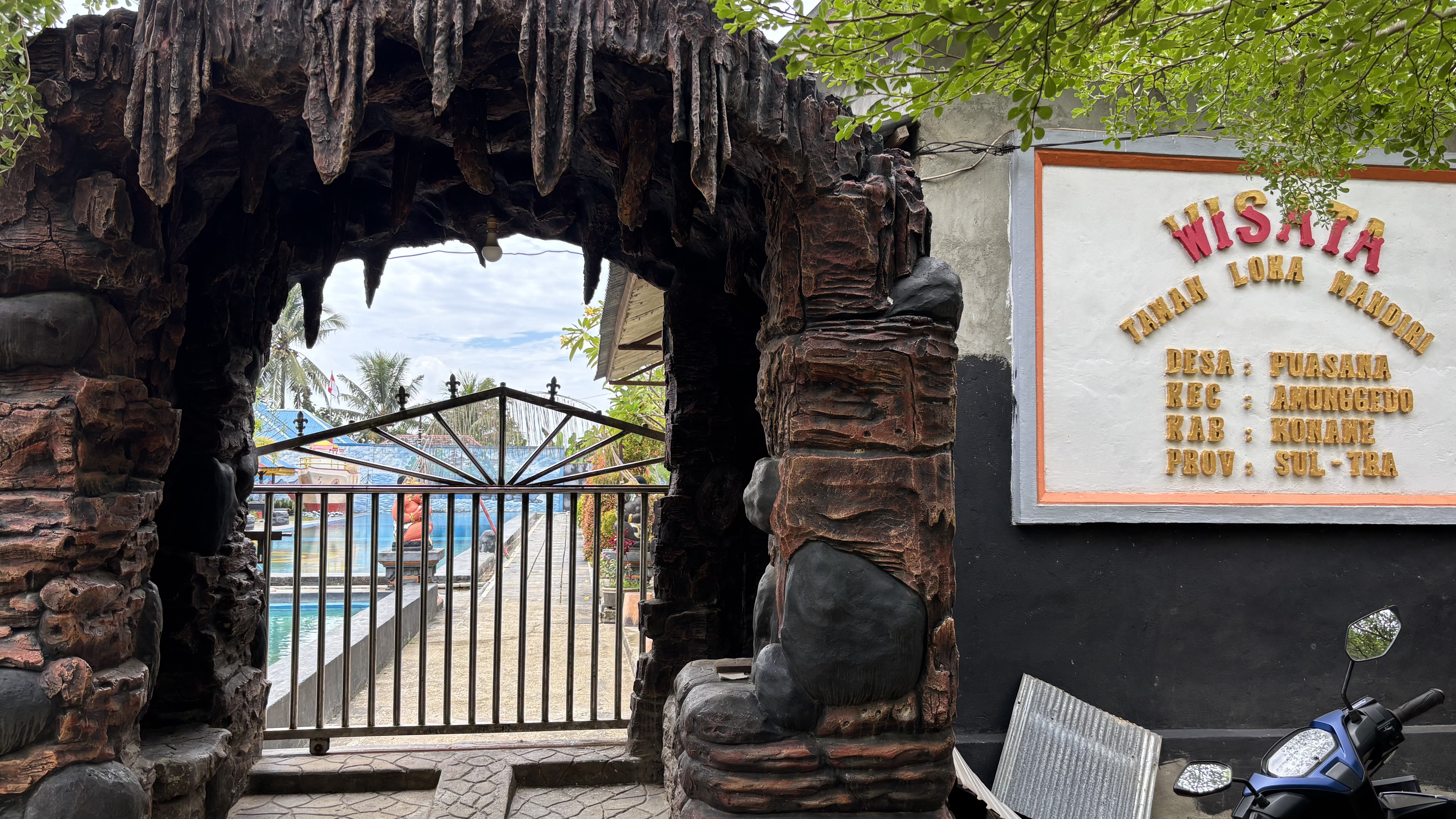 Galeri Permandian Taman Loka Mandiri