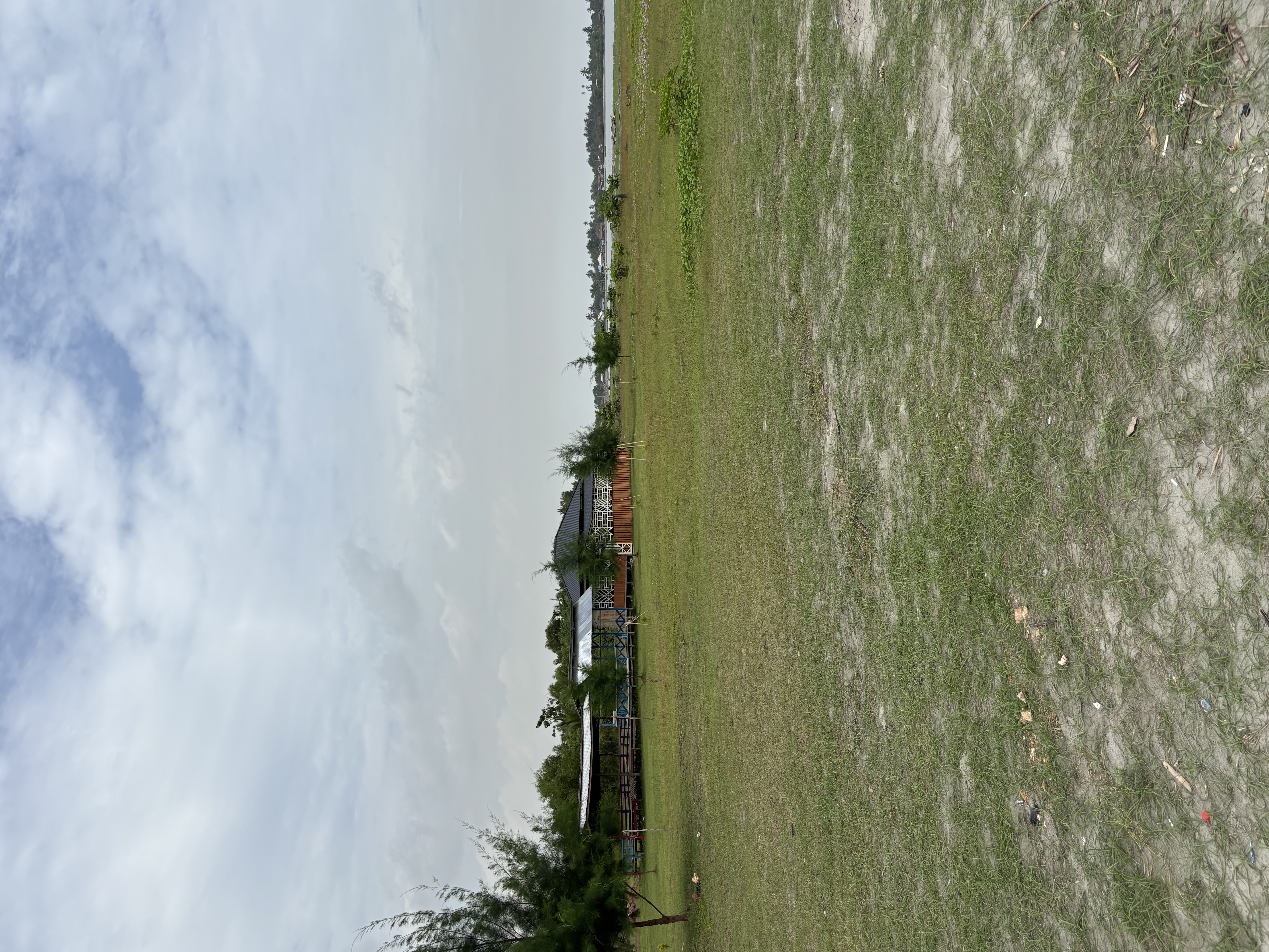 Pantai Lalimbue Batu Gong pintu 3