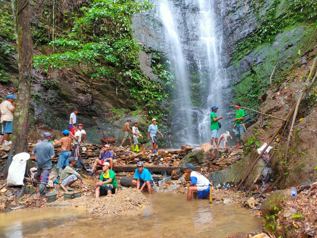 Air Terjun Komapodahu